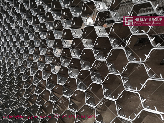 China 304H HESLY Refractory Hex Mesh | 50mm deep | 14ga strips | 50mm hexagonal hole - China Plant Sales supplier