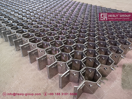 China AISI304 Hexmesh Refractory Lining | 2.0X25 strips | hexagonal hole 2&quot; | lance prongs | HESLY, China Factory Sales supplier