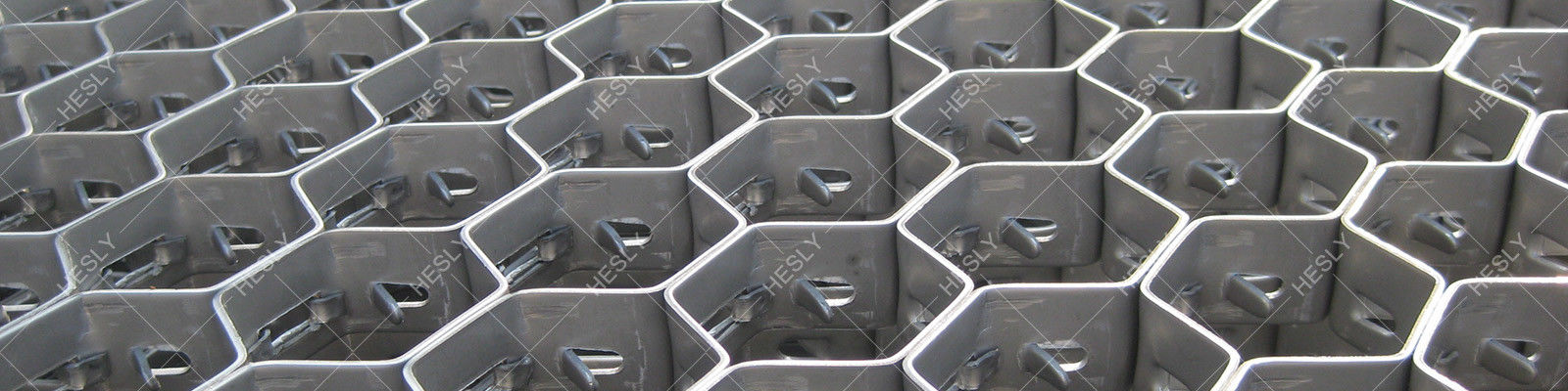 321 Hexmetal for Refractory Lining | Standard Lances | 1" x 16 gauge | 2" hexagonal hole - Hesly China Factory exporter