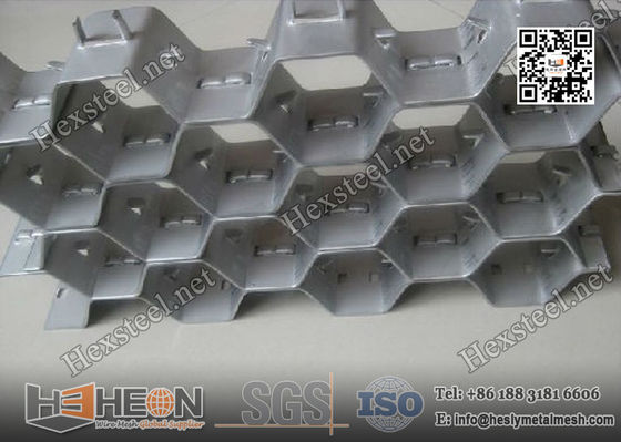 China HESLY™ clinched, rectangular bar,  AISI310s with protruding lances | 3'X10' | hemesh refractory lining supplier