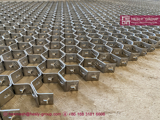 China 12gauge X 2&quot; AISI310S Stainless Steel Hexsteel Grid | China 310S Hexsteel Supplier supplier