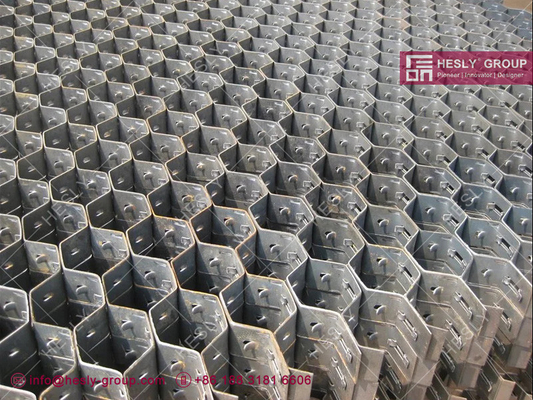 China 60mm depth 14gauge Low Carbon Mild Steel Hexmetal with 1-7/8&quot; hexagonal hole supplier