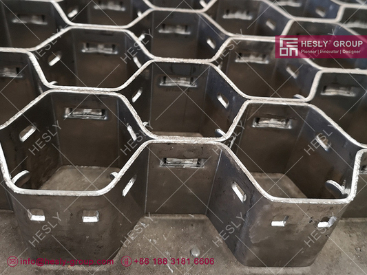 China Stainless Steel 304 Hex Mesh Cyclones Lining, 2&quot; depth, 2.0mm thickness, 1X2m, HESLY factory supplier supplier