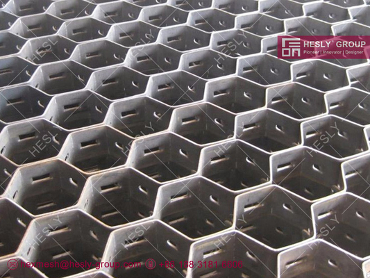 China Carbon Steel ST37 Hex Mesh | Lances style | 19mm thickness | 14Ga strips | 48mm hole | Hesly Metal Mesh supplier