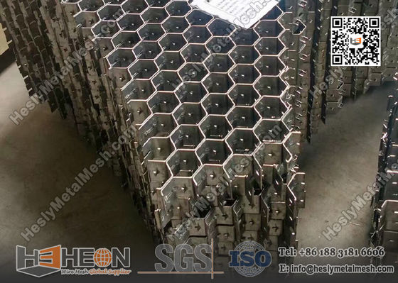 China Hexmesh 3/4&quot; x 14 gauge 304-ss Lance refractory anchor material | China Hex-mesh supplier
