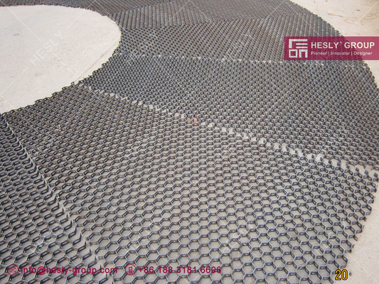 China Hexagonal Mesh Hex mesh | Strip thickness 1.2mm | 15mm strip height | 50mm hexagonal hole -HESLY group supplier