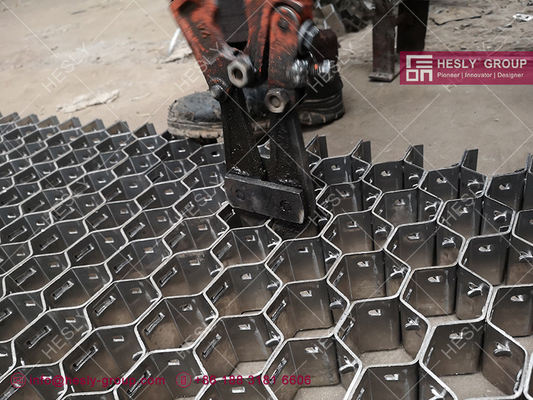 China 304H Stainless Steel Hexmesh with bonding holes | 1&quot; depth X 16gauge | China Hexmesh Exporter supplier