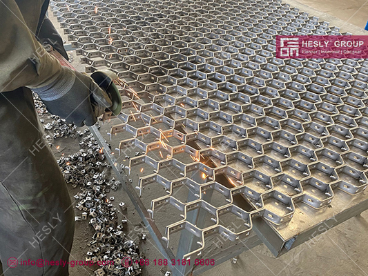 China stainless steel 321 material Hexmetal mainly used for Refractory Lining | 960x1000mm standard size supplier