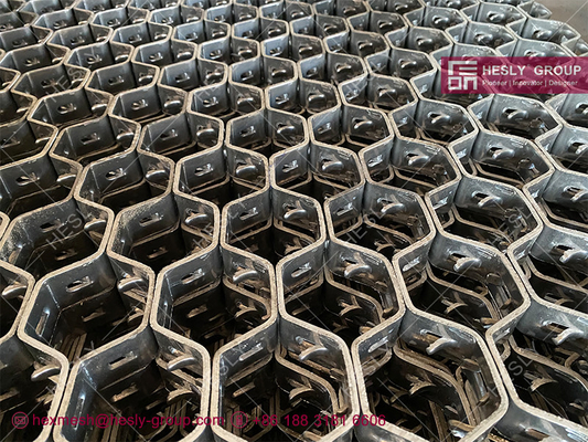 410S Refractory Hexagonal Mesh | 25mm deep | 12 ga thickness strip | 2&quot; hex hole | 1X2m | HESLY China exporter supplier
