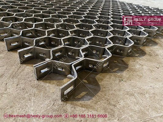 410S Refractory Hexagonal Mesh | 25mm deep | 12 ga thickness strip | 2&quot; hex hole | 1X2m | HESLY China exporter supplier