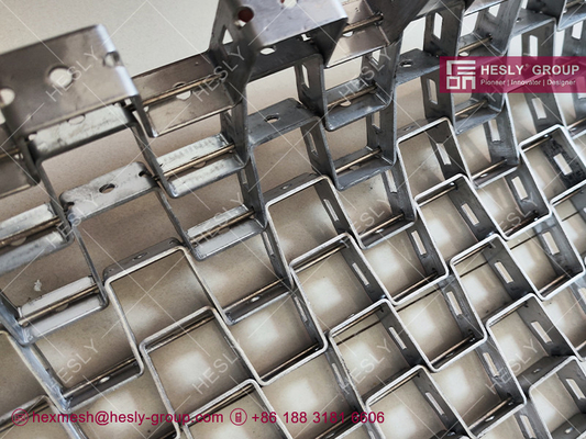 SS304 Flexible Mesh for Refractory Lining, 1.5X25mm strips, 25mm hole, 3.0mm steel rod, 1x1m, HESLY China Factory sales supplier