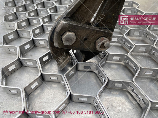 Hexmesh Refractory lining for Refining and petrochemical industry supplier