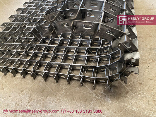 Flexible Metal Mesh with bonding holes, HESLY Flexmetal China supplier, 25mm thickness, 3mm steel rod, HESLY Brand supplier