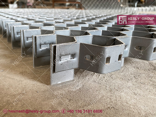Cyclones Hexmesh Refractory Lining, 30-40mm thickness, 2mm strips, 50mm hexgonal hole, 3'X6', HESLY China Factory Sales