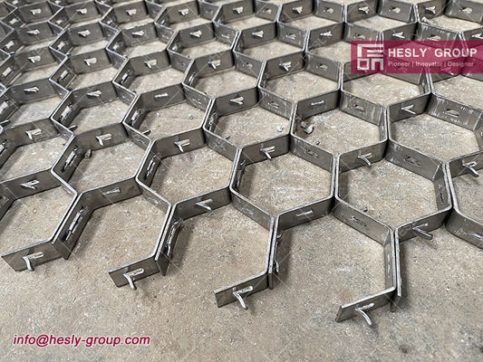 AISI410S hex mesh, hex-mesh for refractories in ducts | thickness 1.5mm, height 15mm | stored size 1000x1000mm